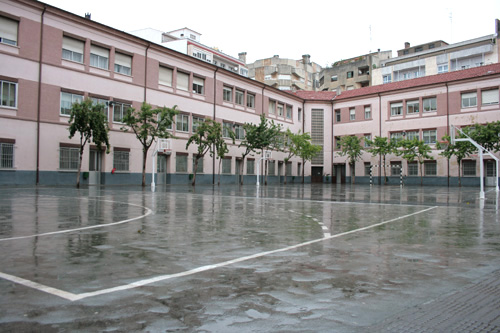 Patio Colegio «Francisco de Vitoria»